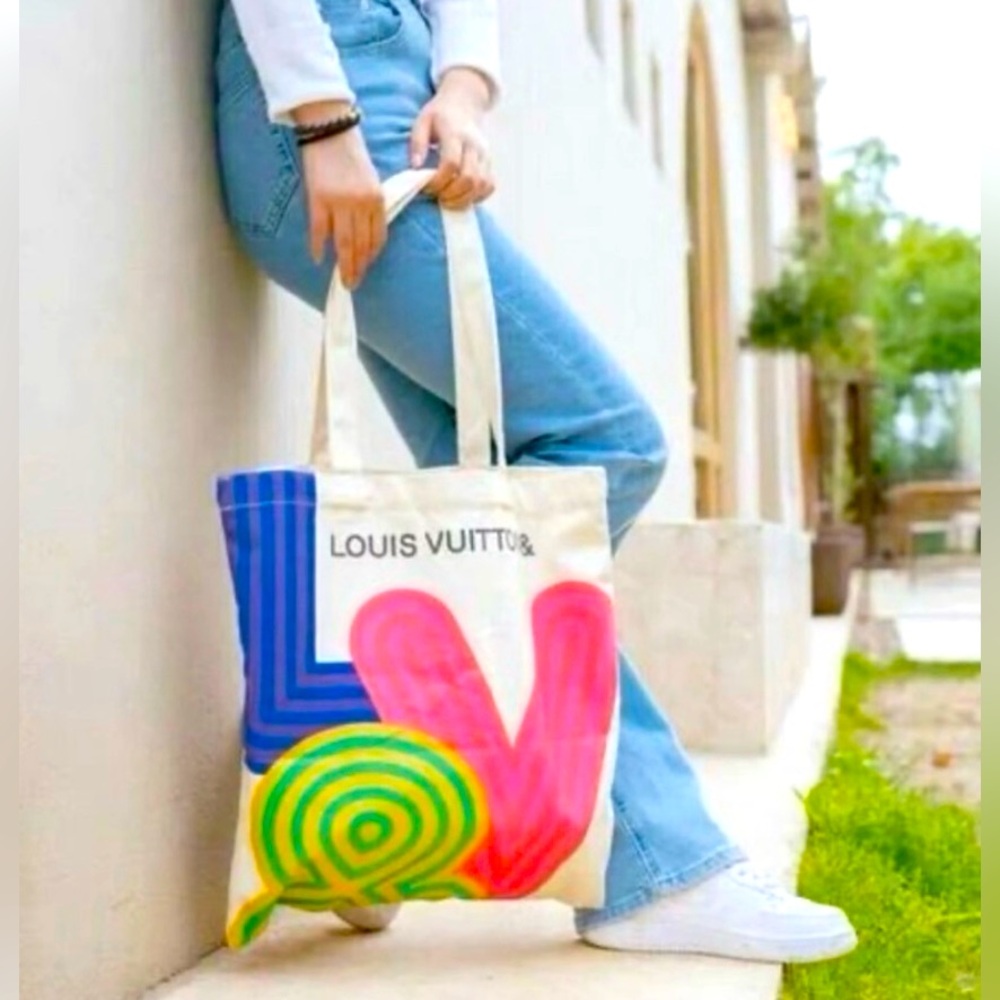 LOUIS VUITTON LIMITED EDITION 2022 SHENZHEN EXHIBITION NWOT CANVAS TOTE
